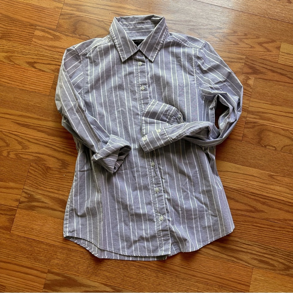 Banana Republic Women’s Gray Striped Shirt. XS NWOT